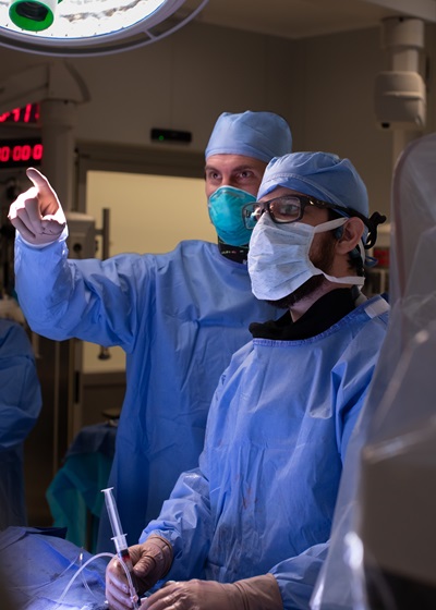 Dr. Burkhardt teaching a Fellow in surgery